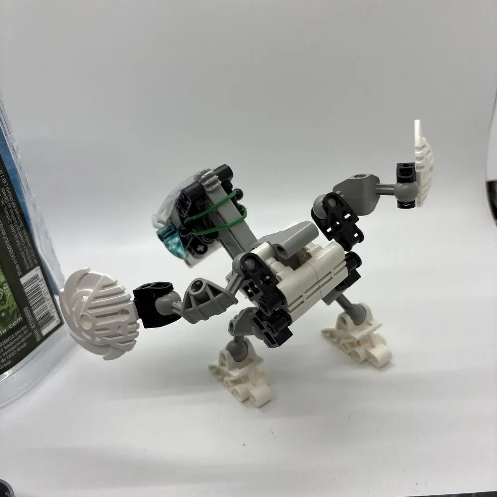 LEGO BIONICLE: Kohrak (8565) Complete, instructions and canister